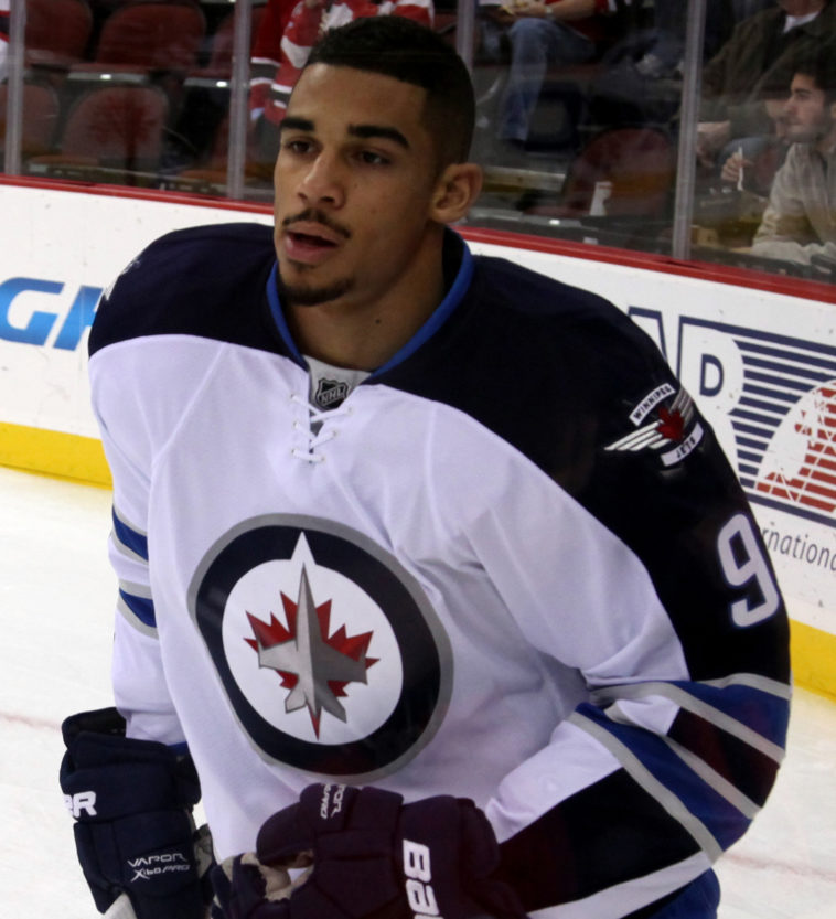 Winnipeg Jets Uniform