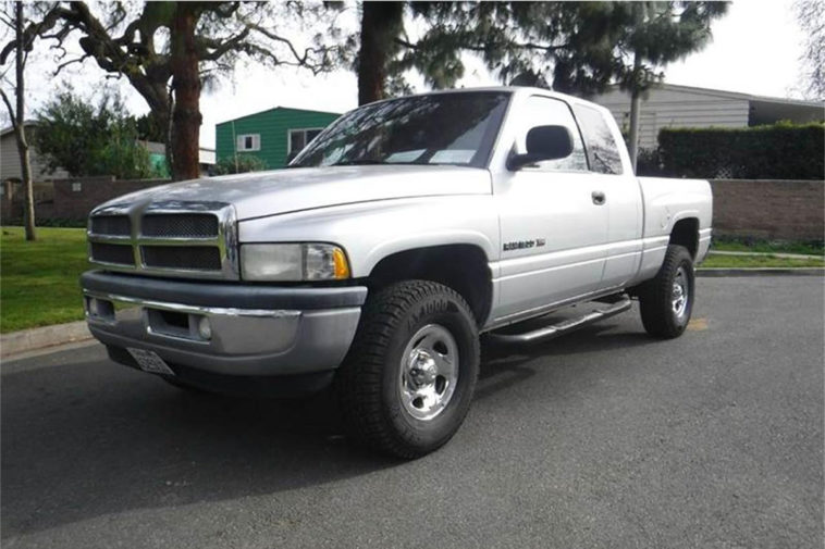 2001 Dodge Ram(classiccars.com)