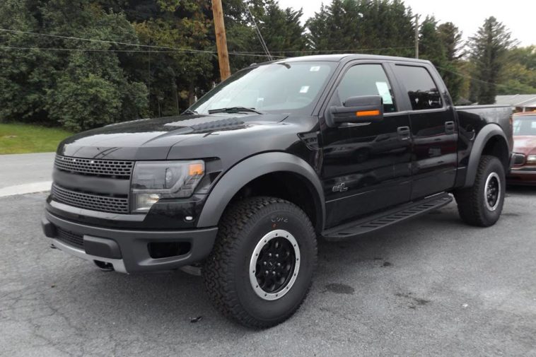 2014 Ford SVT Raptor(EliYourCarGuy)