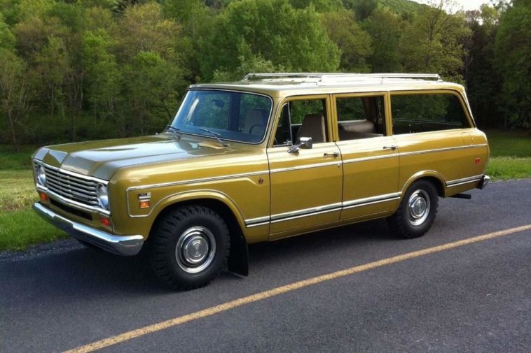 International Harvester Travelall(bangshift.com)